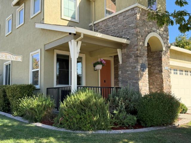 13205 Waterway Dr, Waterford, CA 95386