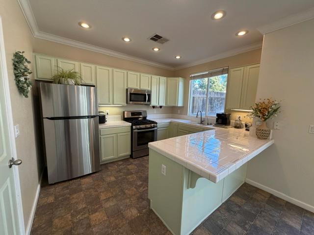 13205 Waterway Dr, Waterford, CA 95386