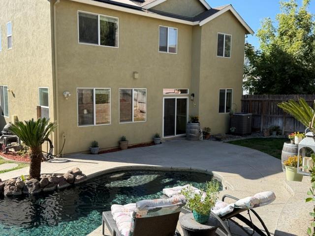 13205 Waterway Dr, Waterford, CA 95386