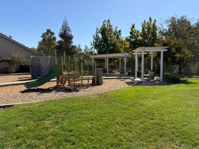13205 Waterway Dr, Waterford, CA 95386