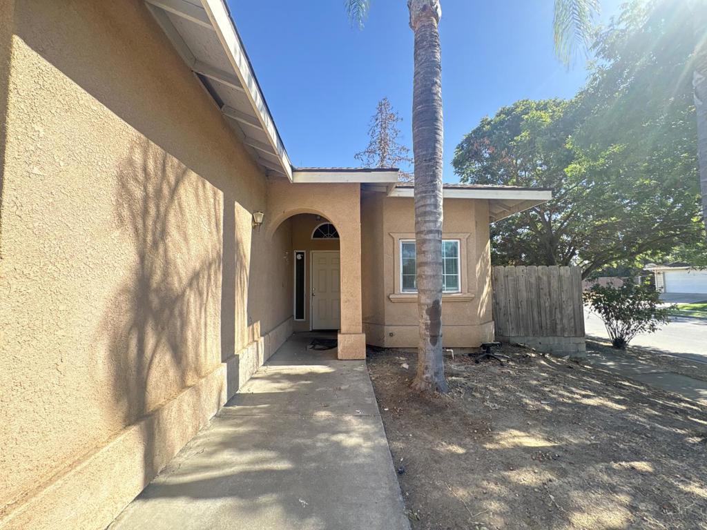 2962 Westminster Ct, Merced, CA 95340