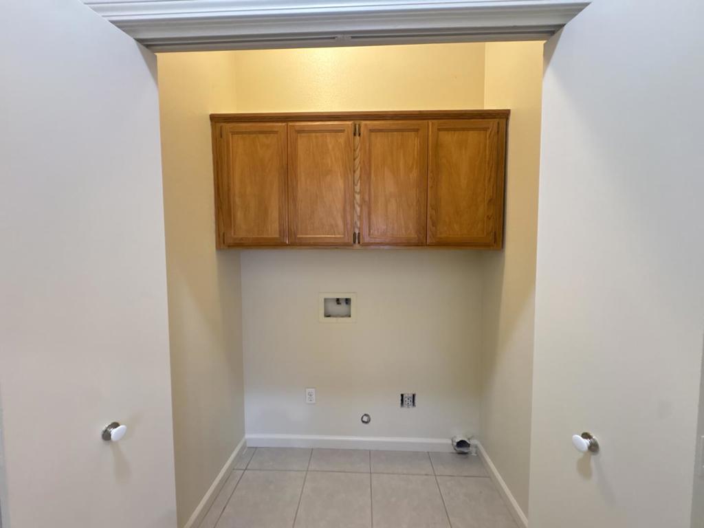 2962 Westminster Ct, Merced, CA 95340