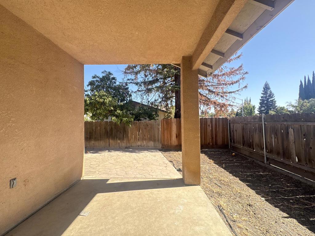 2962 Westminster Ct, Merced, CA 95340