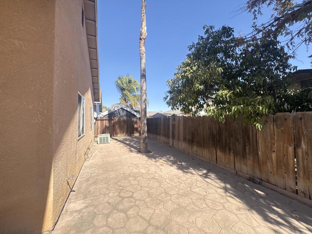 2962 Westminster Ct, Merced, CA 95340
