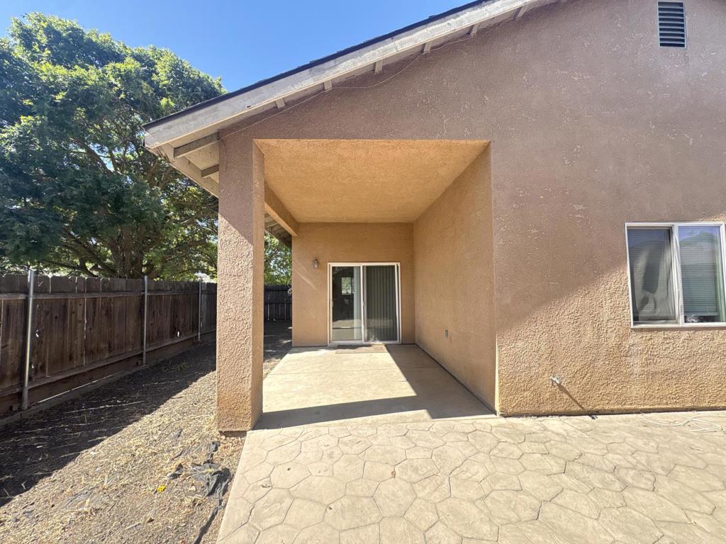 2962 Westminster Ct, Merced, CA 95340