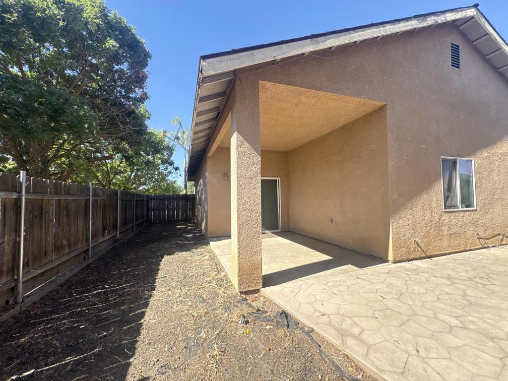 2962 Westminster Ct, Merced, CA 95340