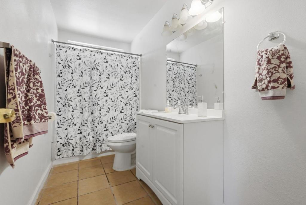 1551 Little Rock Ct, Merced, CA 95348