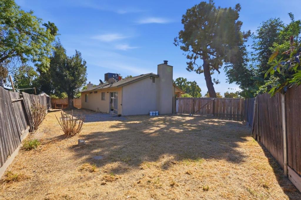 1551 Little Rock Ct, Merced, CA 95348