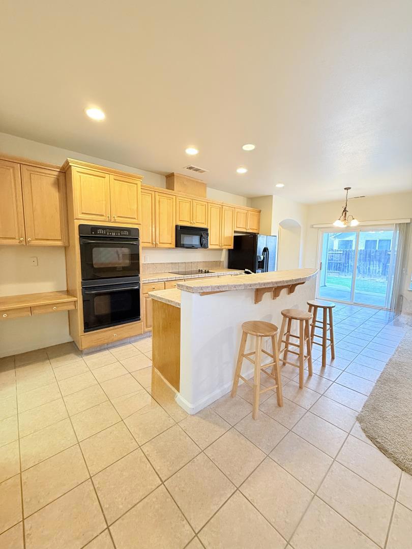 1359 Jenner Dr, Merced, CA 95348