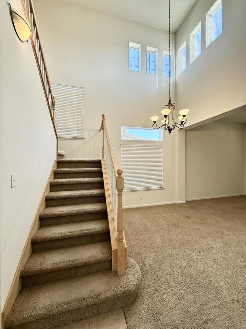 1359 Jenner Dr, Merced, CA 95348