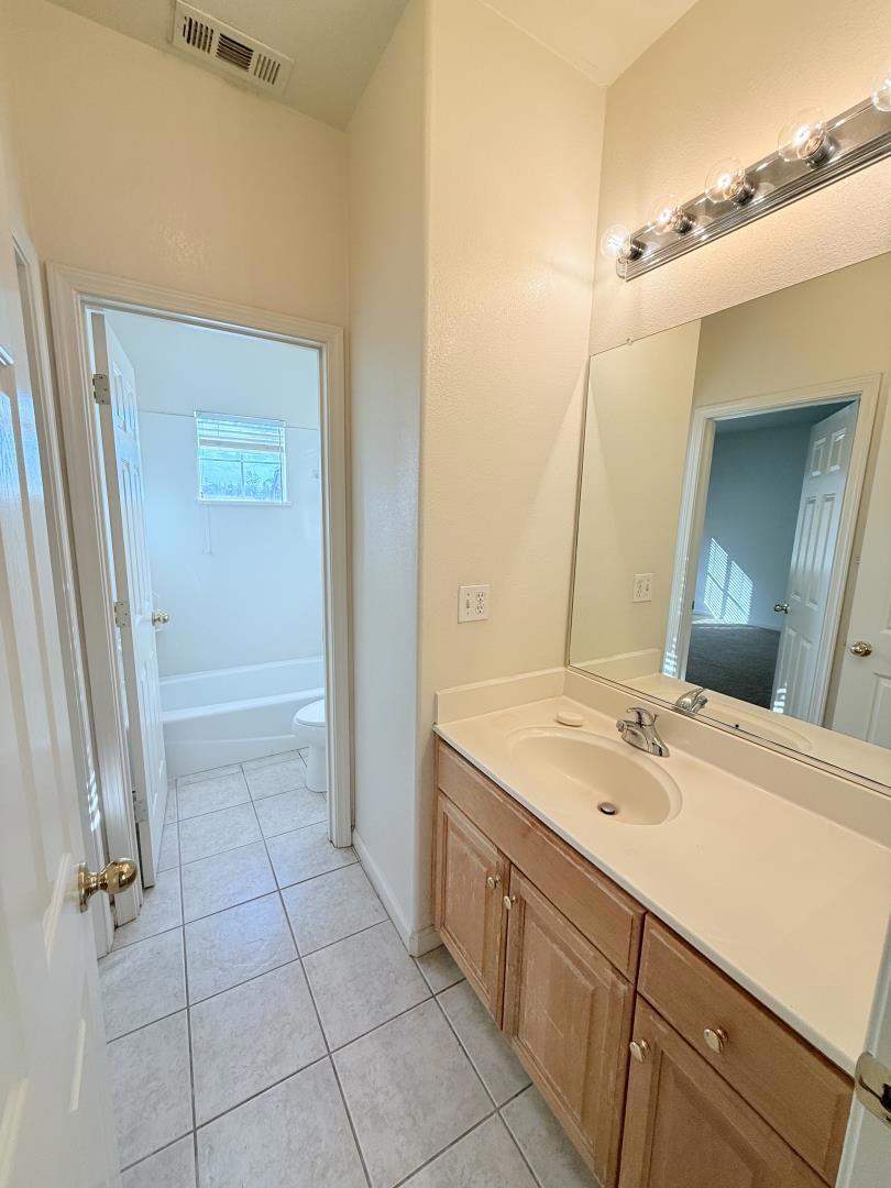 1359 Jenner Dr, Merced, CA 95348