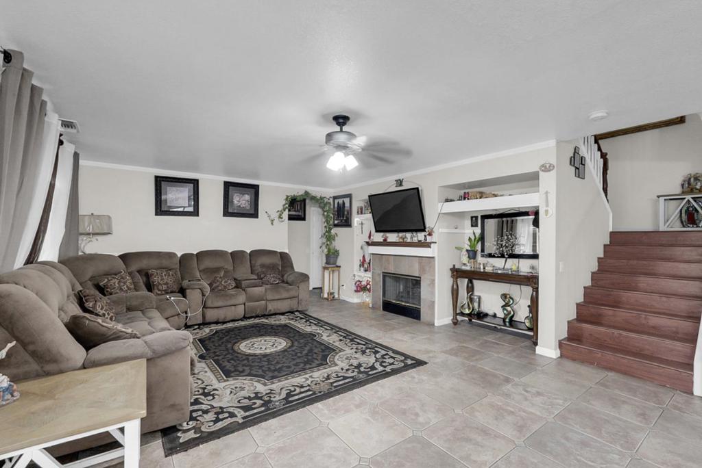 825 Rolling Oak Ct, Modesto, CA 95351