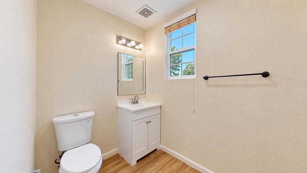 4160 Tahama Ln, Turlock, CA 95382