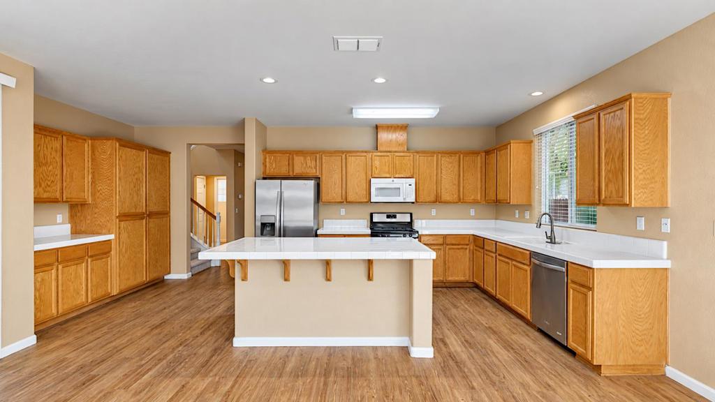 4160 Tahama Ln, Turlock, CA 95382
