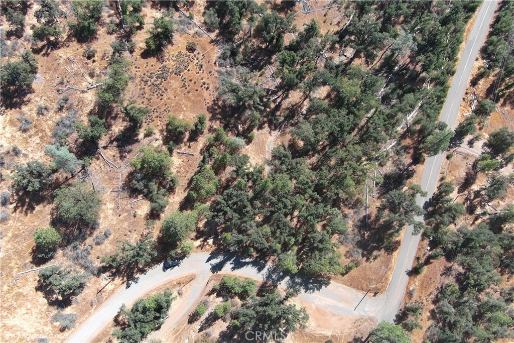5718 E Whitlock Rd, Mariposa, CA 95338