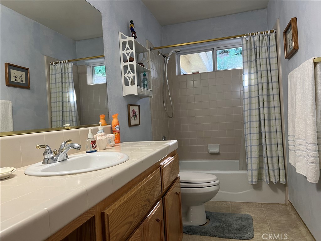 4748 Carstens Rd, Midpines, CA 95345