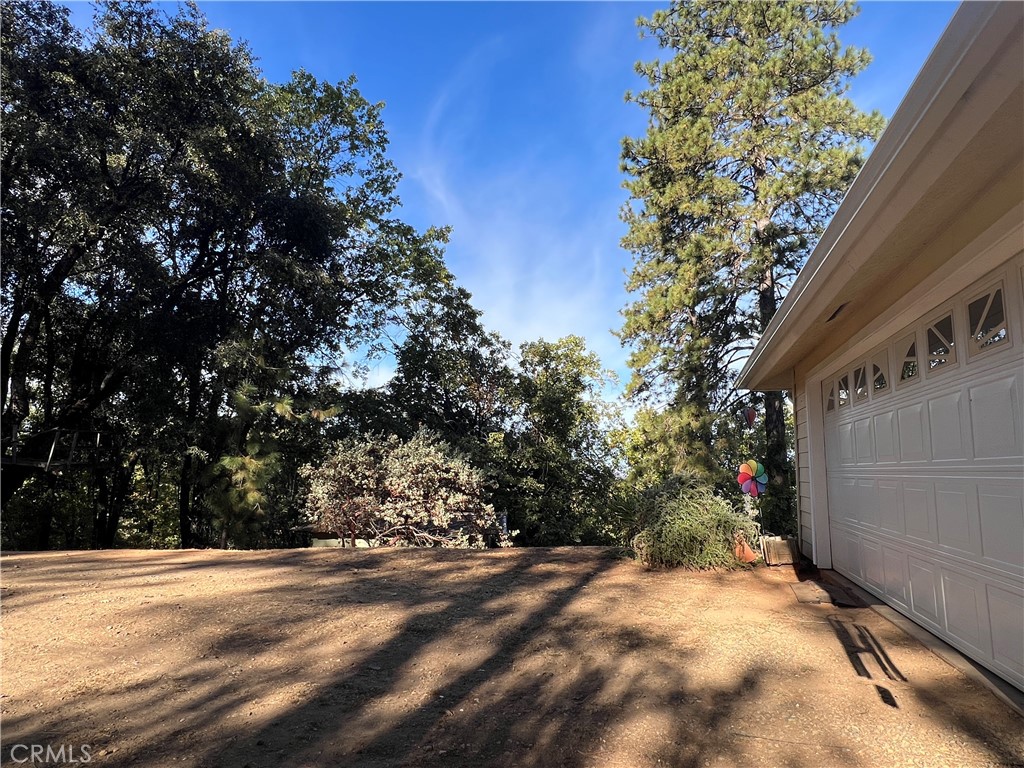 4748 Carstens Rd, Midpines, CA 95345