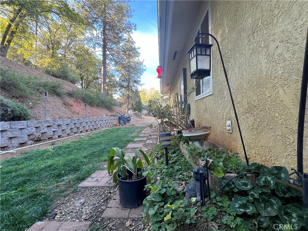 4748 Carstens Rd, Midpines, CA 95345