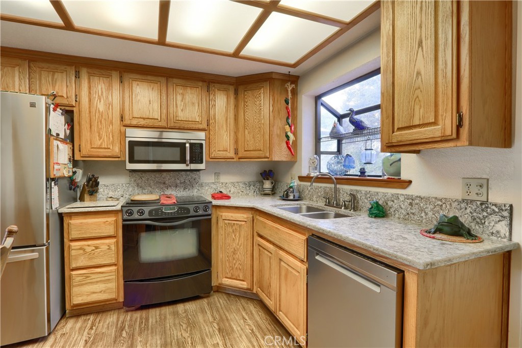 3692 Manzanita Rd, Mariposa, CA 95338