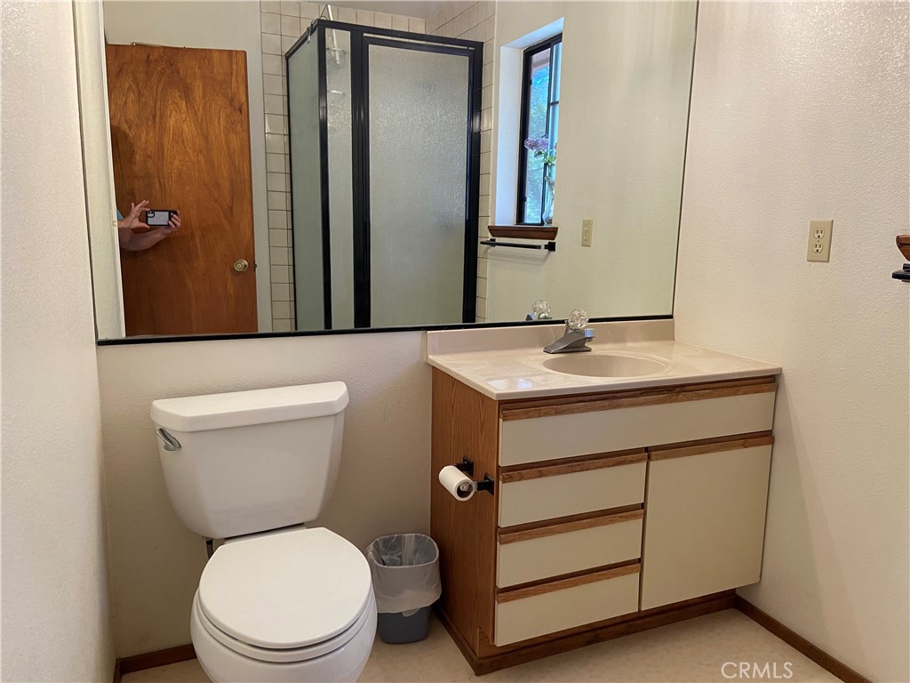 3692 Manzanita Rd, Mariposa, CA 95338