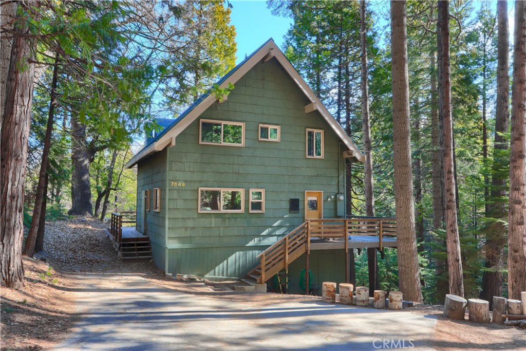 7649 Forest Dr, Fish Camp, CA 93623