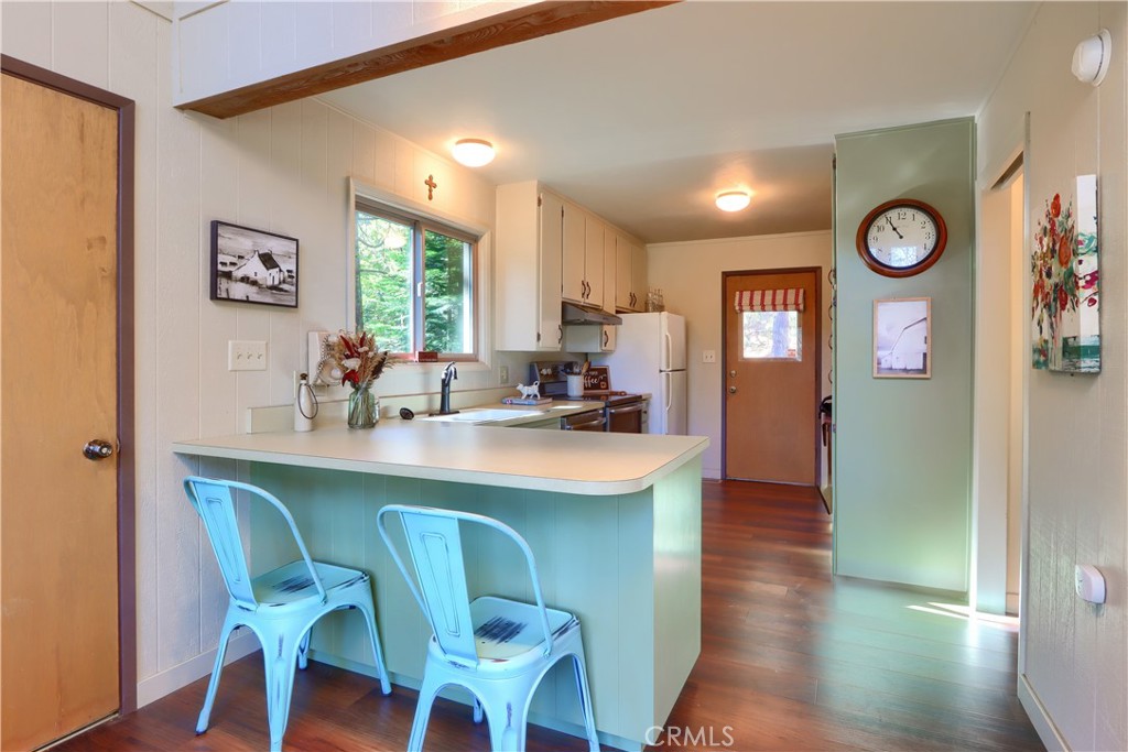 7649 Forest Dr, Fish Camp, CA 93623