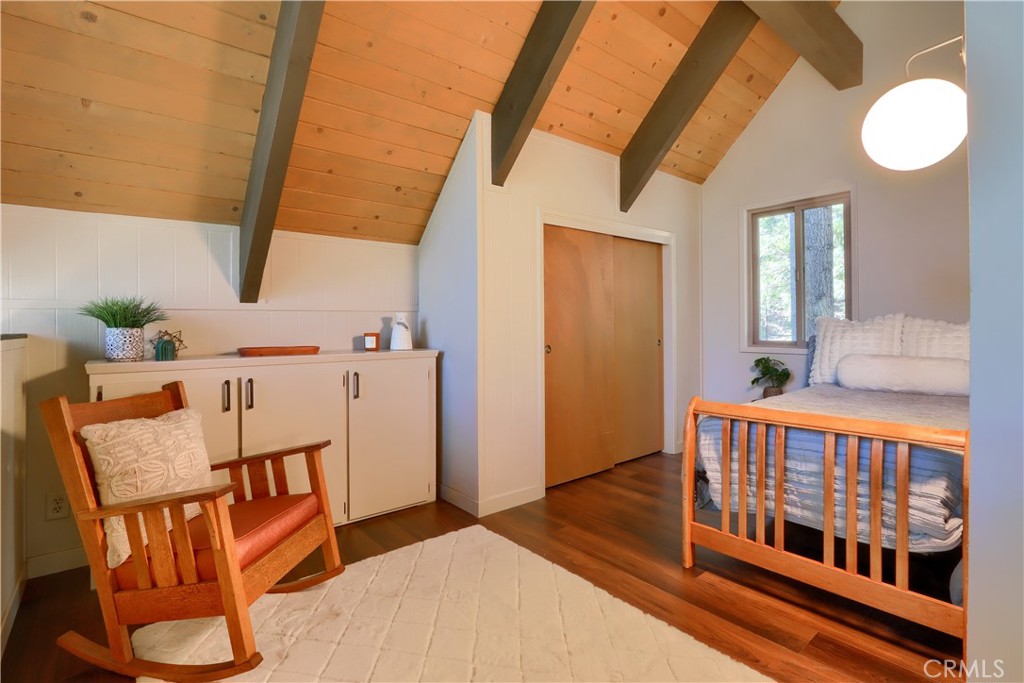 7649 Forest Dr, Fish Camp, CA 93623