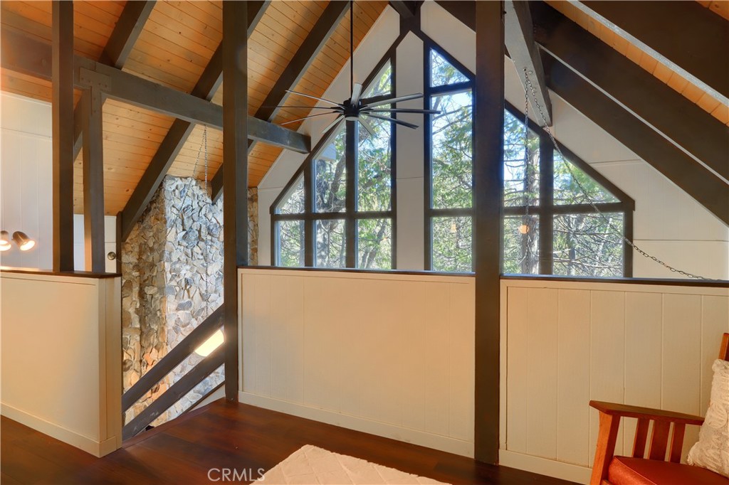 7649 Forest Dr, Fish Camp, CA 93623