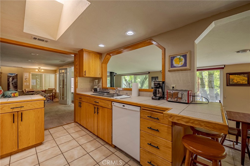 9977 Incline Rd, El Portal, CA 95318