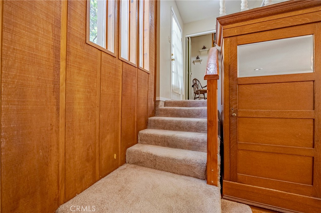 9977 Incline Rd, El Portal, CA 95318