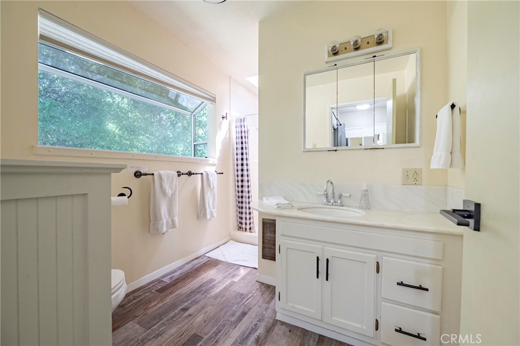 9977 Incline Rd, El Portal, CA 95318