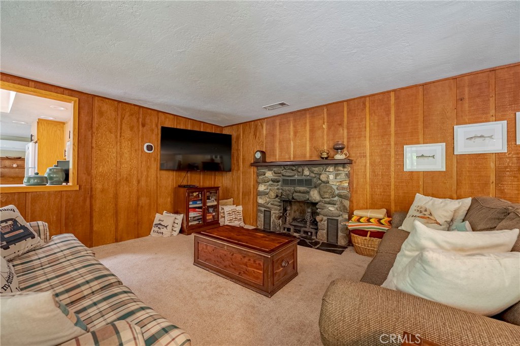 9977 Incline Rd, El Portal, CA 95318