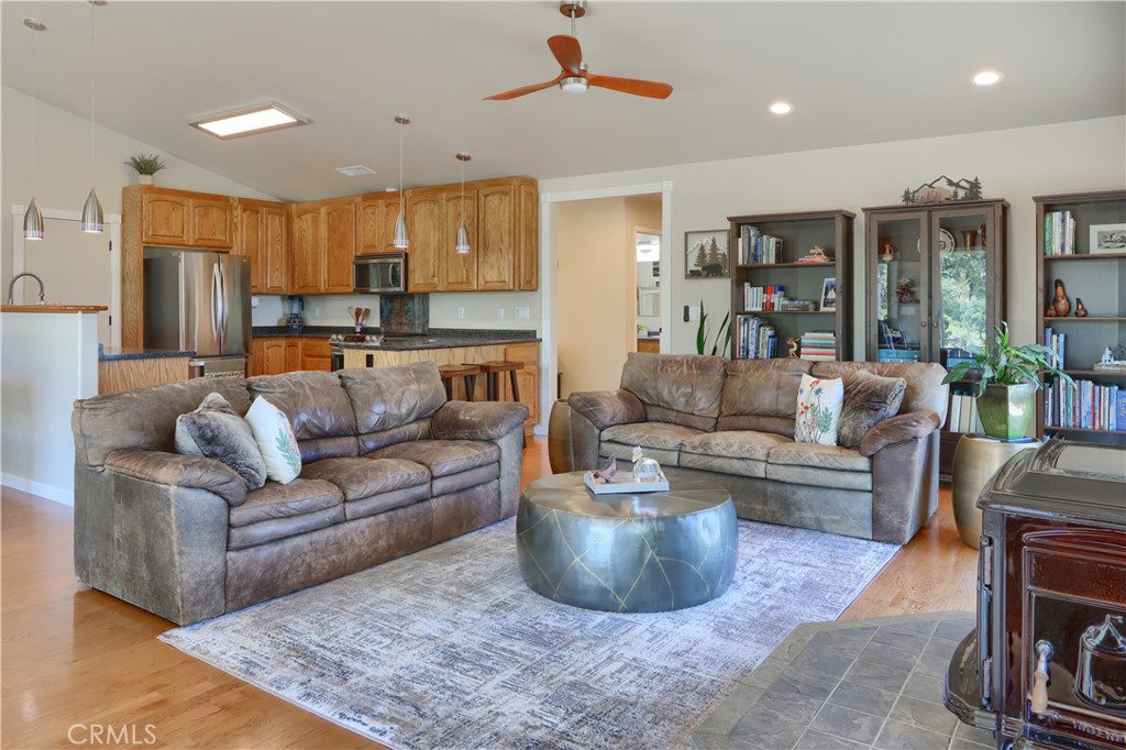 6097 Sherlock Rd, Midpines, CA 95338