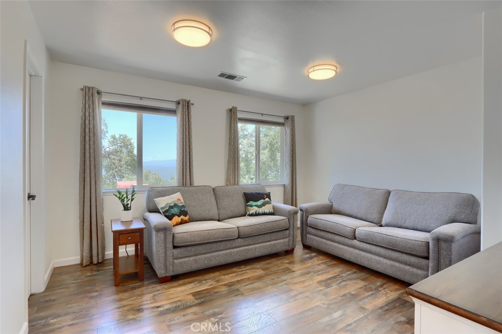 6097 Sherlock Rd, Midpines, CA 95338