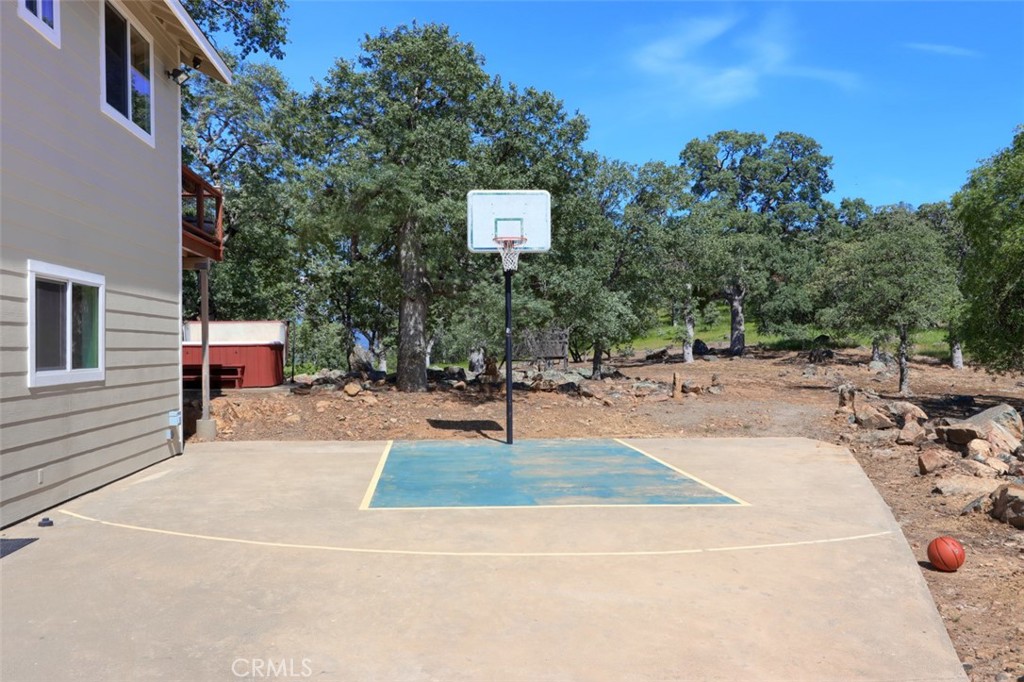 6097 Sherlock Rd, Midpines, CA 95338