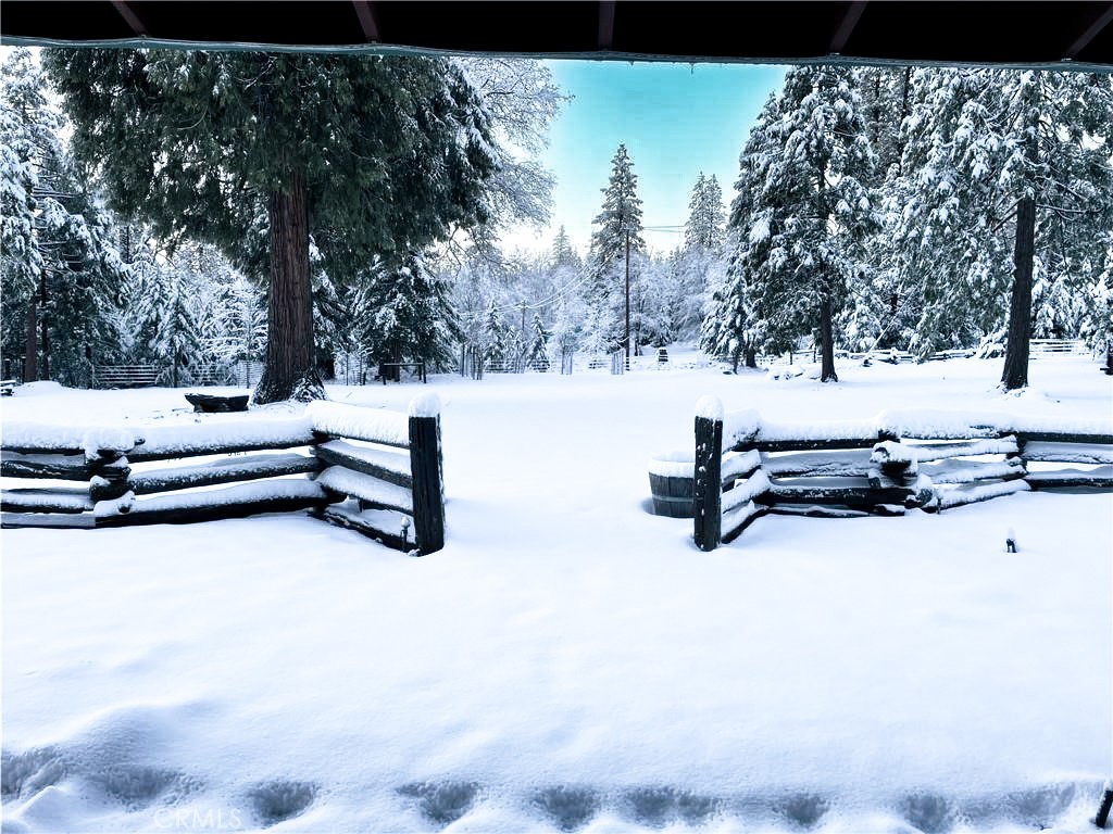 7072 Cranes Nest Rd, Mariposa, CA 95338