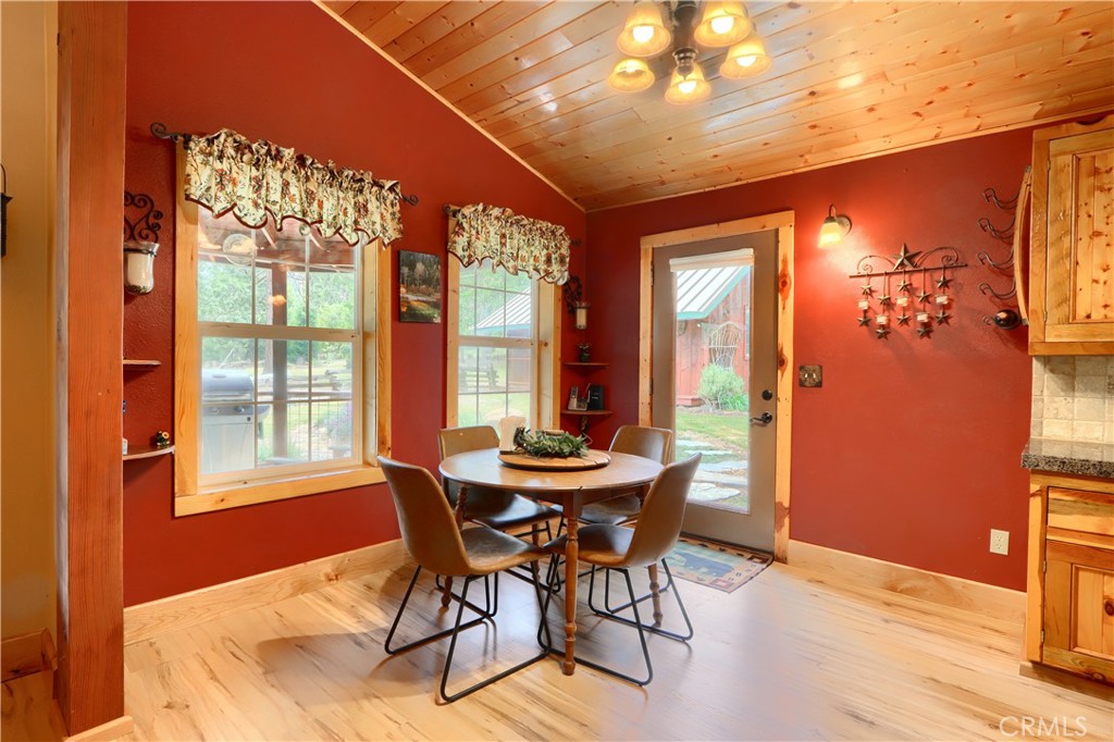 7072 Cranes Nest Rd, Mariposa, CA 95338