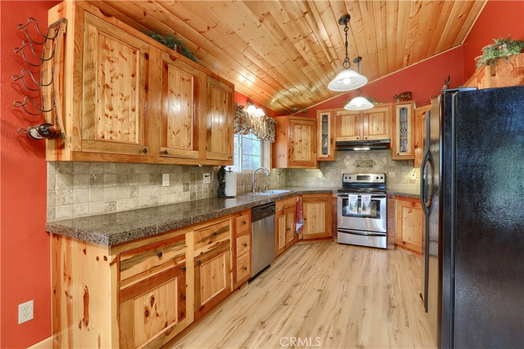 7072 Cranes Nest Rd, Mariposa, CA 95338