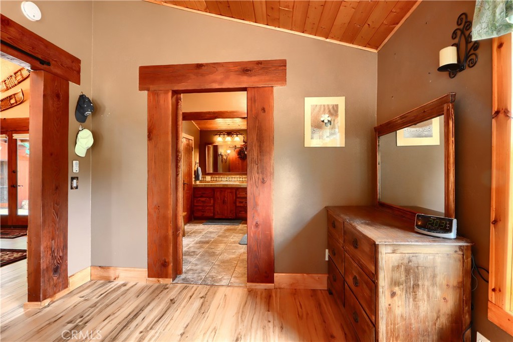 7072 Cranes Nest Rd, Mariposa, CA 95338