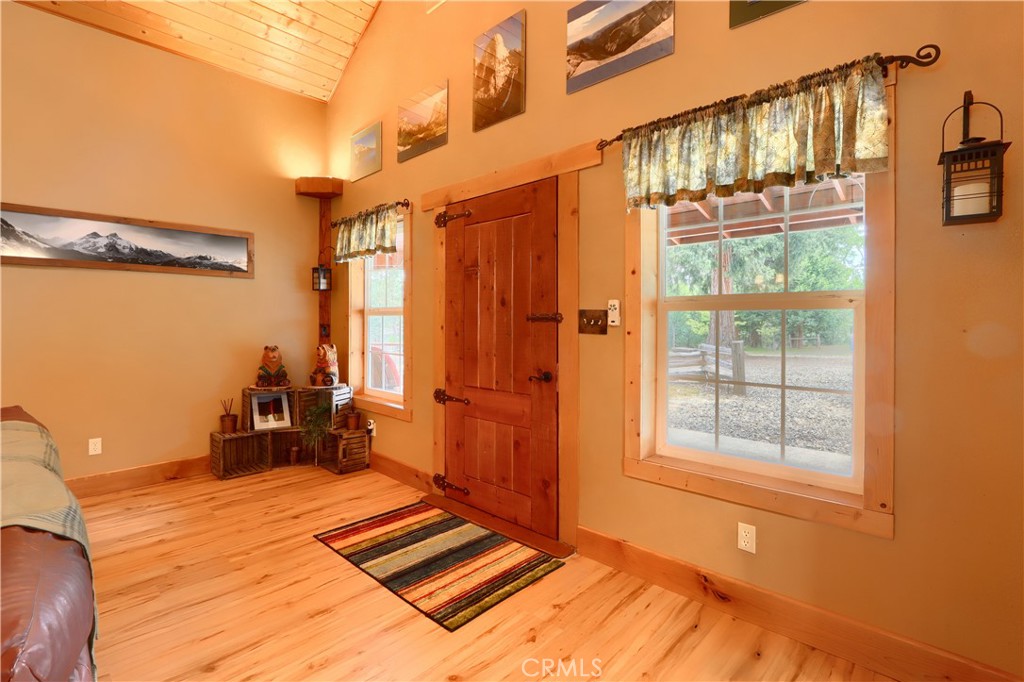 7072 Cranes Nest Rd, Mariposa, CA 95338