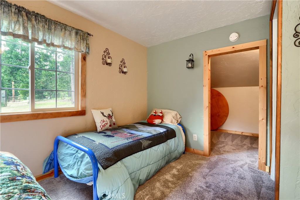 7072 Cranes Nest Rd, Mariposa, CA 95338