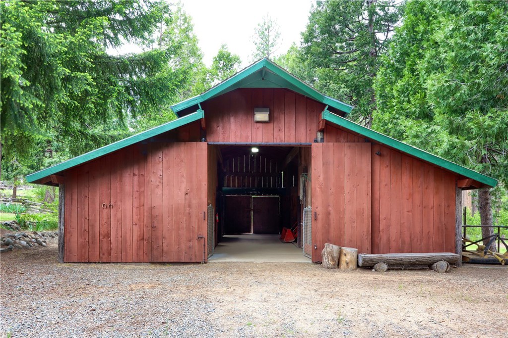 7072 Cranes Nest Rd, Mariposa, CA 95338