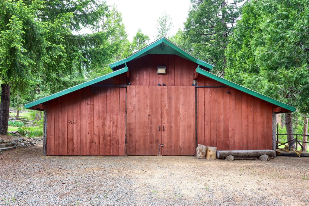 7072 Cranes Nest Rd, Mariposa, CA 95338