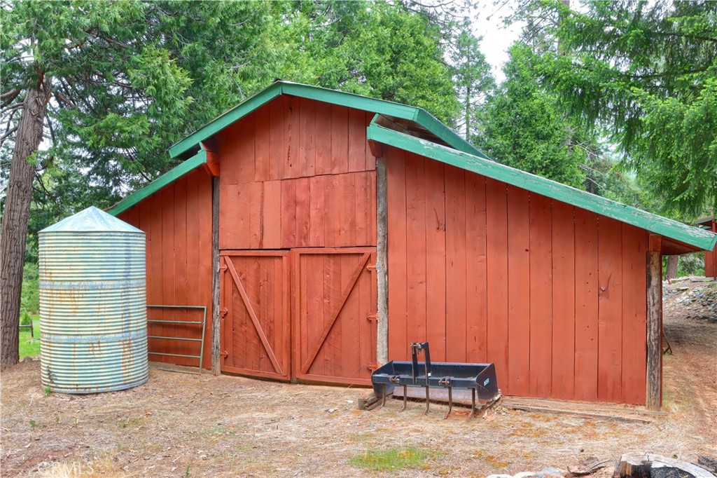 7072 Cranes Nest Rd, Mariposa, CA 95338