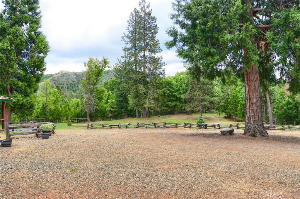 7072 Cranes Nest Rd, Mariposa, CA 95338