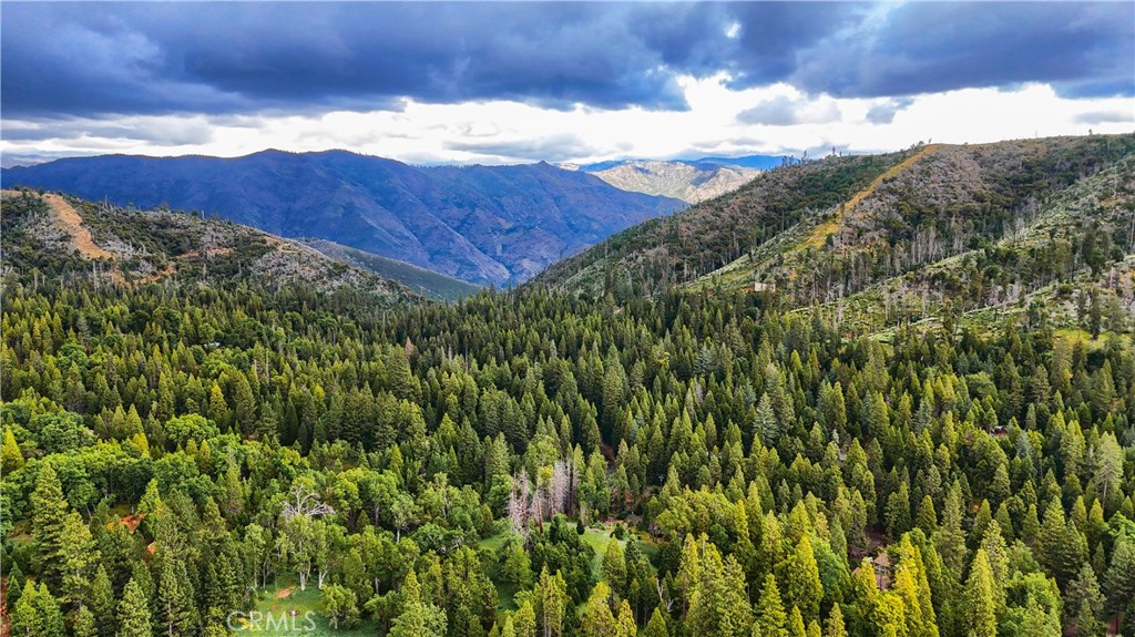 7072 Cranes Nest Rd, Mariposa, CA 95338