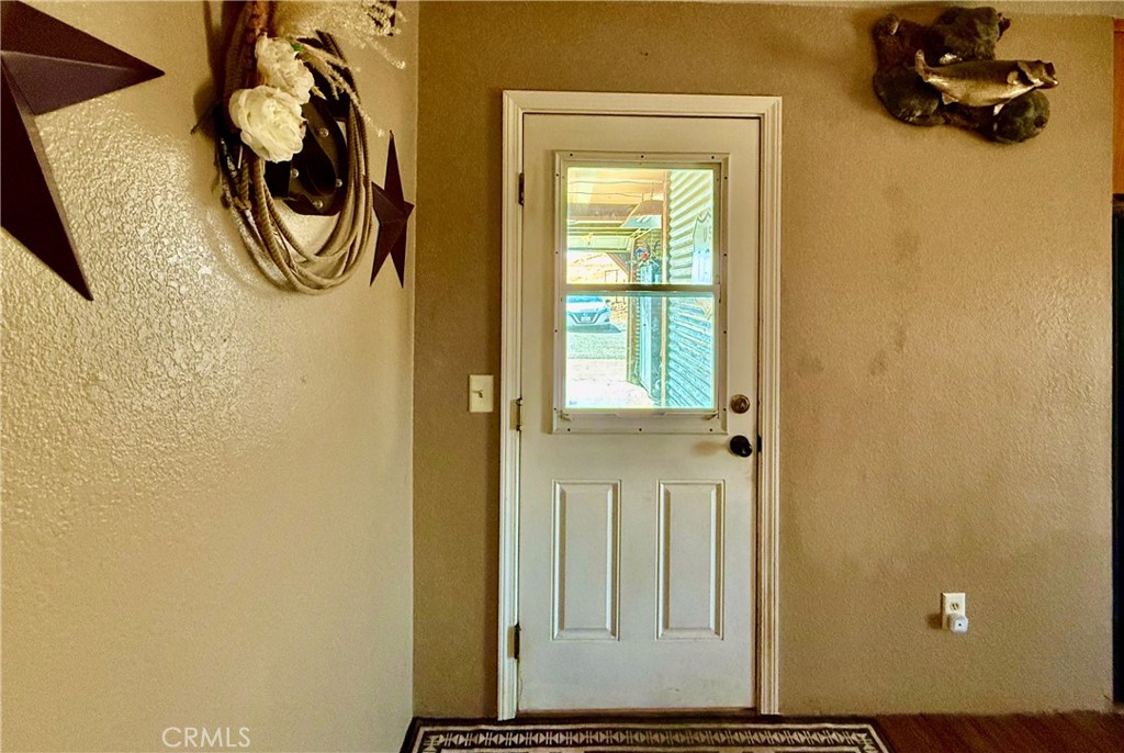 9307 Banderilla Dr, La Grange, CA 95329