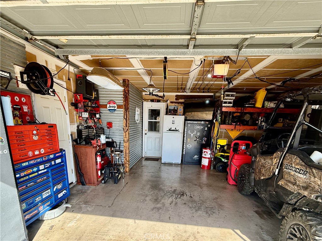 9307 Banderilla Dr, La Grange, CA 95329