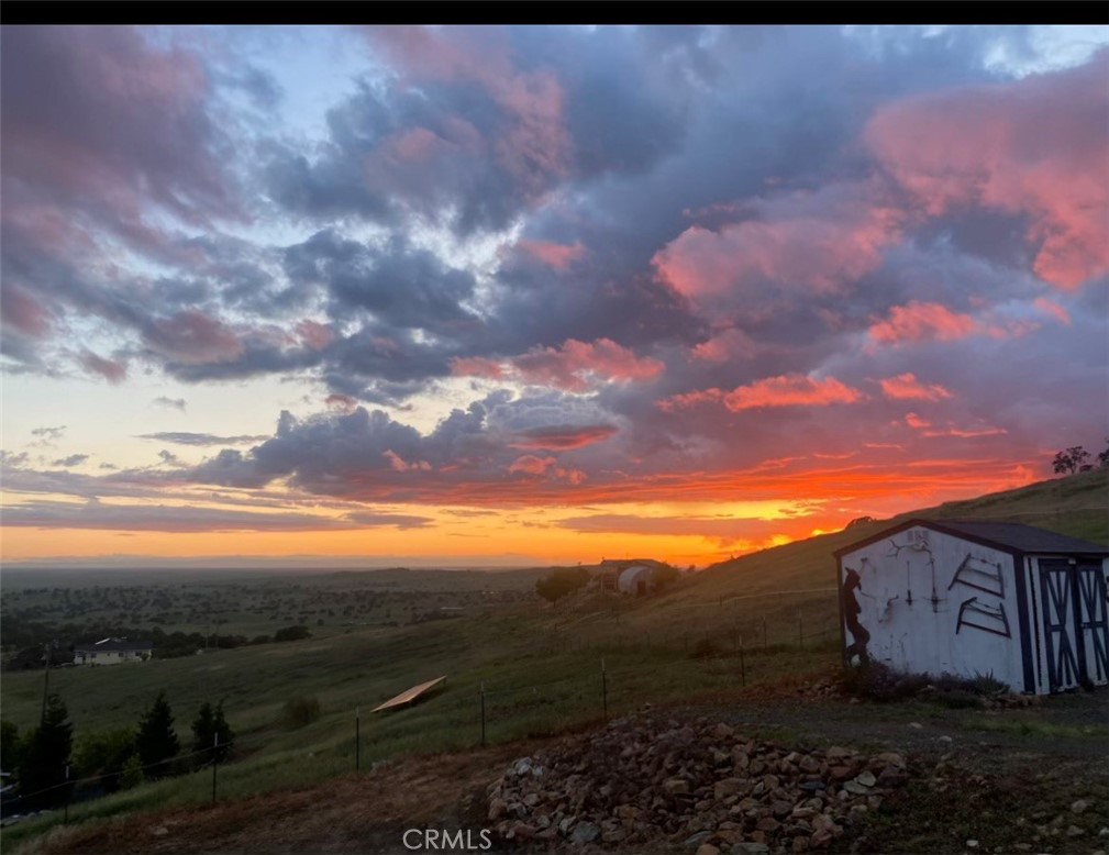 9307 Banderilla Dr, La Grange, CA 95329