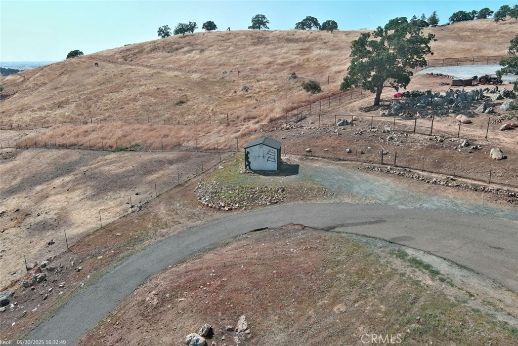 9307 Banderilla Dr, La Grange, CA 95329